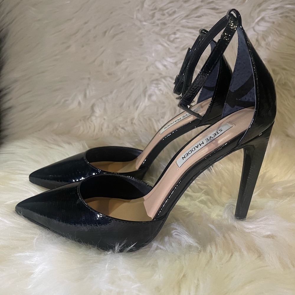 STEVE MADDEN HEELS
